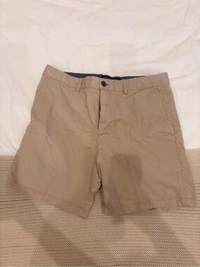 Club Monaco Tan Shorts 32 7” Inseam